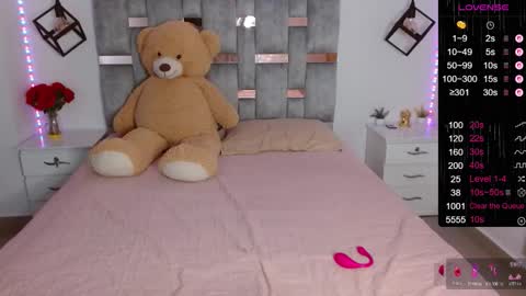 Snapshot of sofia_burman chatting on October 26, 2025, 8:15 pm Sofi online show from October 26, 2025, 8:15 pm