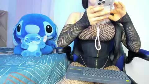 sofia_dolll_ online show from May 25, 2026, 4:07 am