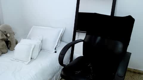 Snapshot of sofia_erotic chatting on December 13, 2024, 6:05 pm sofia Ill be back on Tuesday June 4. online show from December 13, 2024, 6:05 pm