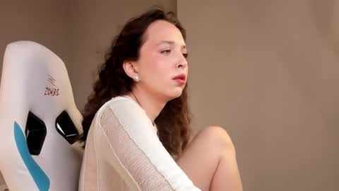 Sofia Gaze online show from May 16, 2026, 2:52 am