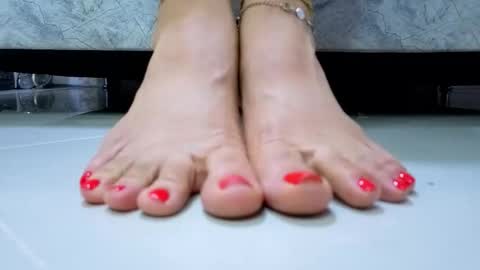 sofia gutierrez   online show from November 5, 2025, 12:54 am