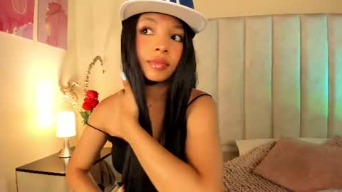 Snapshot of sofia_kay_ chatting on July 6, 2026, 7:27 pm S O F I A online show from July 6, 2026, 7:27 pm