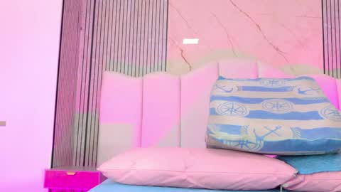 Sofia online show from April 21, 2026, 3:02 am