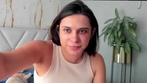 sofia_rivers_ online show from February 27, 2025, 1:28 pm