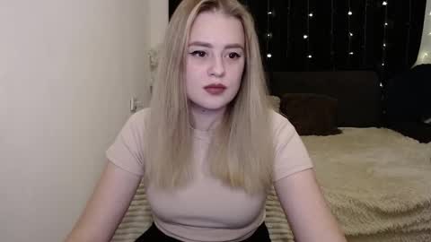 Snapshot of sofia_rosemary chatting on December 10, 2024, 9:44 am sofia_rosemary online show from December 10, 2024, 9:44 am