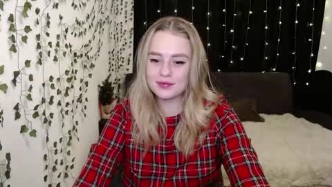Snapshot of sofia_rosemary chatting on December 30, 2024, 1:47 pm sofia_rosemary online show from December 30, 2024, 1:47 pm