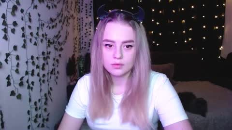 Snapshot of sofia_rosemary chatting on February 3, 2025, 12:47 pm sofia_rosemary online show from February 3, 2025, 12:47 pm