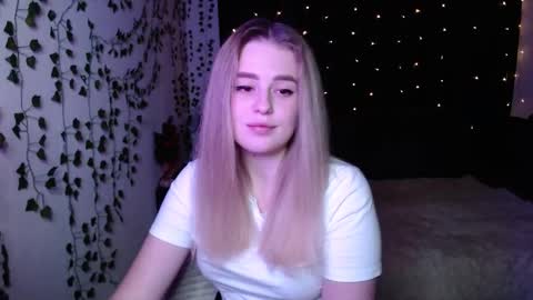 Snapshot of sofia_rosemary chatting on February 18, 2025, 12:39 pm sofia_rosemary online show from February 18, 2025, 12:39 pm