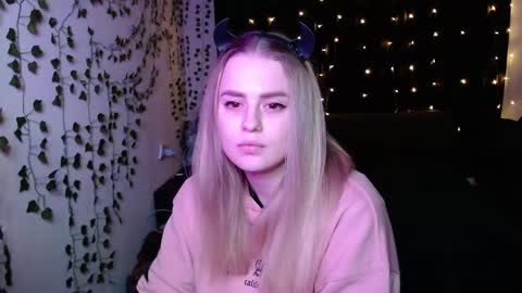 Snapshot of sofia_rosemary chatting on February 19, 2025, 3:05 pm sofia_rosemary online show from February 19, 2025, 3:05 pm