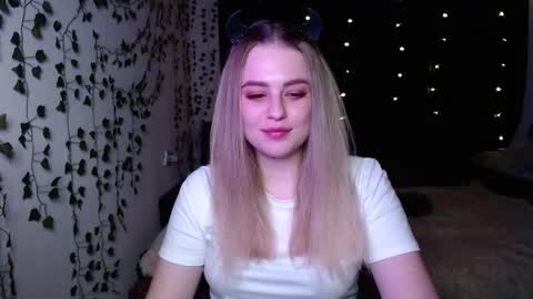 Snapshot of sofia_rosemary chatting on March 7, 2025, 4:11 pm sofia_rosemary online show from March 7, 2025, 4:11 pm
