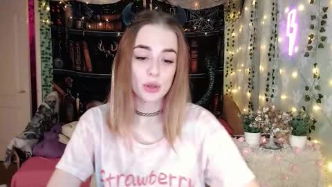 sofia_rosemary online show from February 2, 2026, 1:32 pm