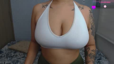 kanella  valery online show from October 26, 2025, 5:52 pm