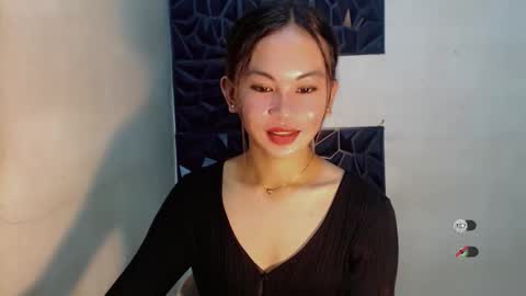 Snapshot of sofia_sweetheart18 chatting on November 8, 2025, 12:05 pm sofia_sweetheart18 online show from November 8, 2025, 12:05 pm