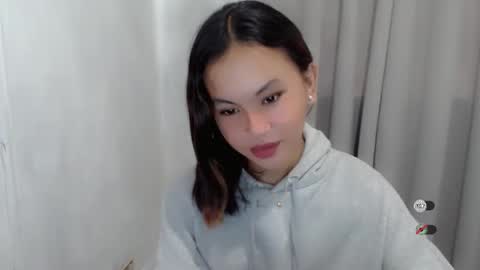 Snapshot of sofia_sweetheart18 chatting on November 28, 2025, 1:08 am sofia_sweetheart18 online show from November 28, 2025, 1:08 am