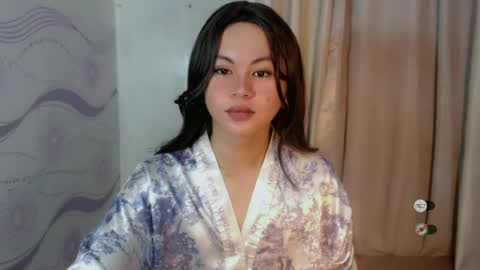 sofia_sweetheart18 online show from July 6, 2026, 4:09 pm
