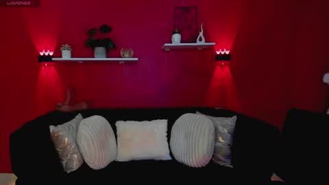 sofia_velvetx online show from April 14, 2026, 2:34 pm