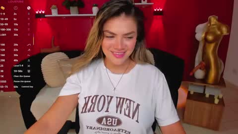 sofia_velvetx online show from May 5, 2026, 2:36 pm