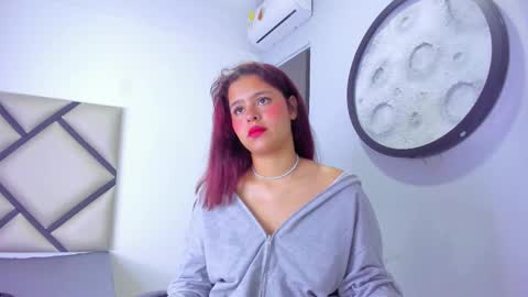 Snapshot of sofia_villareal chatting on February 1, 2026, 1:31 pm Sofa online show from February 1, 2026, 1:31 pm