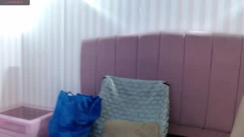 Snapshot of sofia_white3 chatting on February 27, 2025, 12:02 pm Sofa online show from February 27, 2025, 12:02 pm