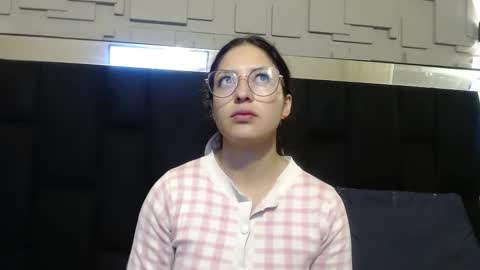 Snapshot of sofia_white3 chatting on September 21, 2025, 11:01 am Sofa online show from September 21, 2025, 11:01 am