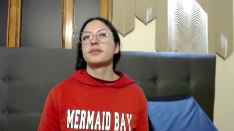 Snapshot of sofia_white3 chatting on September 30, 2025, 11:15 am Sofa online show from September 30, 2025, 11:15 am