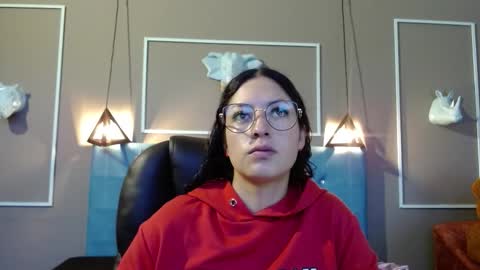 Snapshot of sofia_white3 chatting on October 14, 2025, 11:00 am Sofa online show from October 14, 2025, 11:00 am