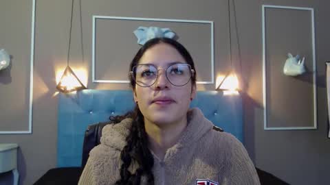 Snapshot of sofia_white3 chatting on November 6, 2025, 11:33 am Sofa online show from November 6, 2025, 11:33 am