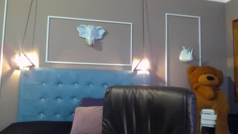 Snapshot of sofia_white3 chatting on November 12, 2025, 11:21 am Sofa online show from November 12, 2025, 11:21 am