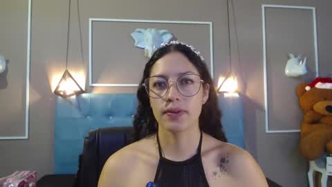 Snapshot of sofia_white3 chatting on November 27, 2025, 11:12 am Sofa online show from November 27, 2025, 11:12 am