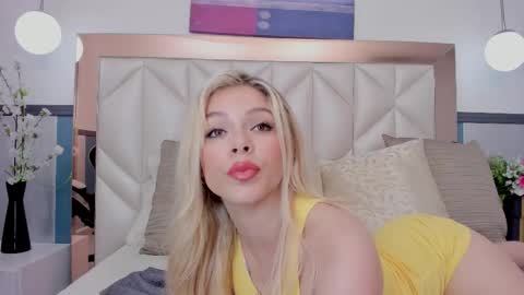 Snapshot of sofiaa_morris chatting on February 11, 2026, 7:30 pm Sofia online show from February 11, 2026, 7:30 pm