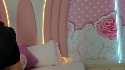 sofiaabigboobs online show from November 14, 2025, 11:53 am