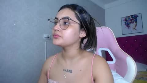 Sofia online show from May 17, 2026, 11:01 pm