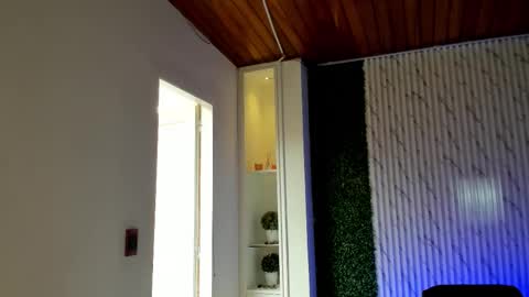 Sofia caramel online show from January 5, 2026, 6:11 pm