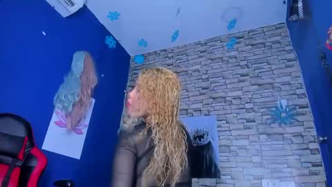 sofiacastillo01 online show from March 10, 2025, 12:48 pm