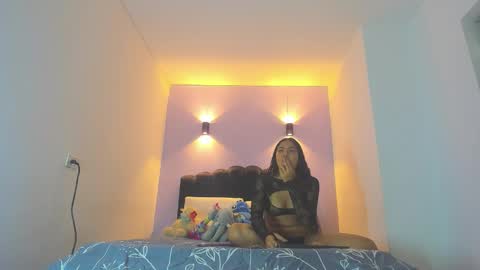 Snapshot of sofiaclaus_19 chatting on December 13, 2025, 11:21 pm Sofia online show from December 13, 2025, 11:21 pm