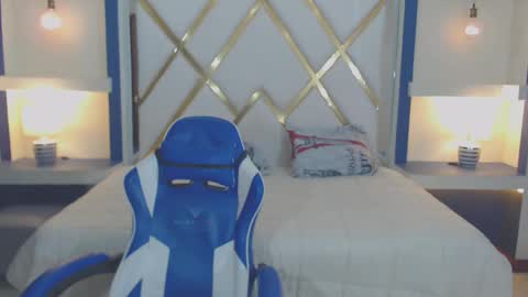 Snapshot of sofiadavis_23 chatting on January 19, 2026, 1:04 pm SOFIA online show from January 19, 2026, 1:04 pm
