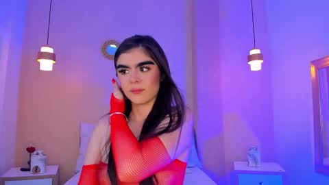 SofiaFontaine online show from November 22, 2025, 4:44 am