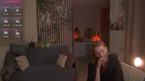 Sofia Help me overcome shynes with 100 thumbs up online show from October 30, 2025, 8:31 pm