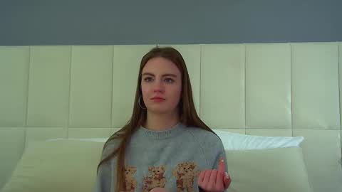 Snapshot of sofiasarvain chatting on February 4, 2026, 6:41 am Sofia online show from February 4, 2026, 6:41 am