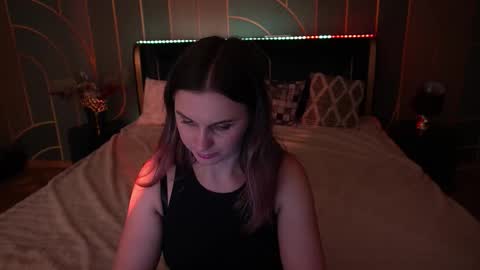 Snapshot of soficroft chatting on November 16, 2025, 8:14 pm Sofi online show from November 16, 2025, 8:14 pm