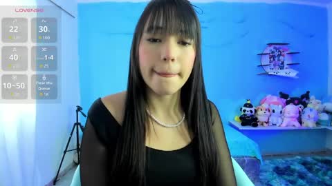 sofie_03 online show from April 17, 2026, 8:12 pm