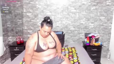 Snapshot of sofie_storm chatting on February 17, 2025, 10:18 am Vicky online show from February 17, 2025, 10:18 am