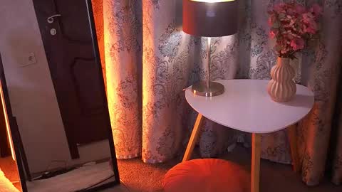 Sofie online show from December 19, 2025, 11:56 pm