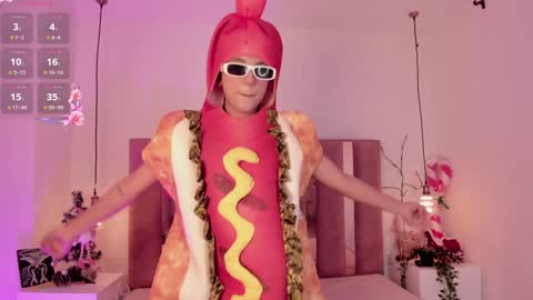 Sofie online show from December 31, 2024, 3:09 pm