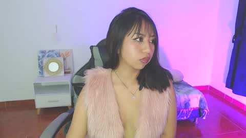 Snapshot of sofii__777 chatting on December 1, 2025, 6:46 pm sofii__777 online show from December 1, 2025, 6:46 pm