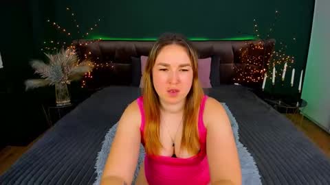 sofii_darling online show from February 12, 2026, 5:41 pm