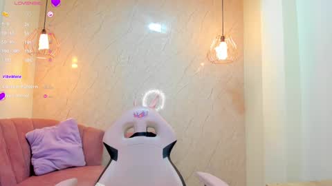 Snapshot of sofii_miller_ chatting on March 4, 2025, 6:18 pm online show from March 4, 2025, 6:18 pm