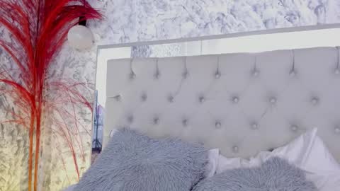 Sofi Malkova online show from December 20, 2025, 4:36 pm