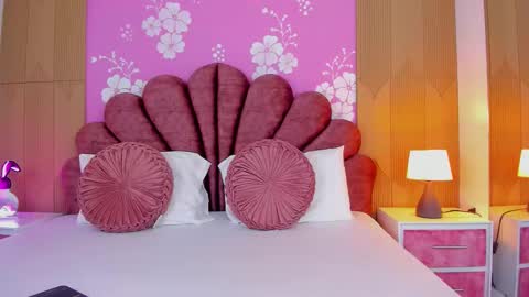 Snapshot of sofimiller02 chatting on October 12, 2025, 1:54 pm Sofi Miller online show from October 12, 2025, 1:54 pm