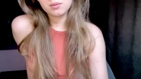 Snapshot of sofinovvak chatting on June 30, 2026, 4:41 pm Sofi online show from June 30, 2026, 4:41 pm